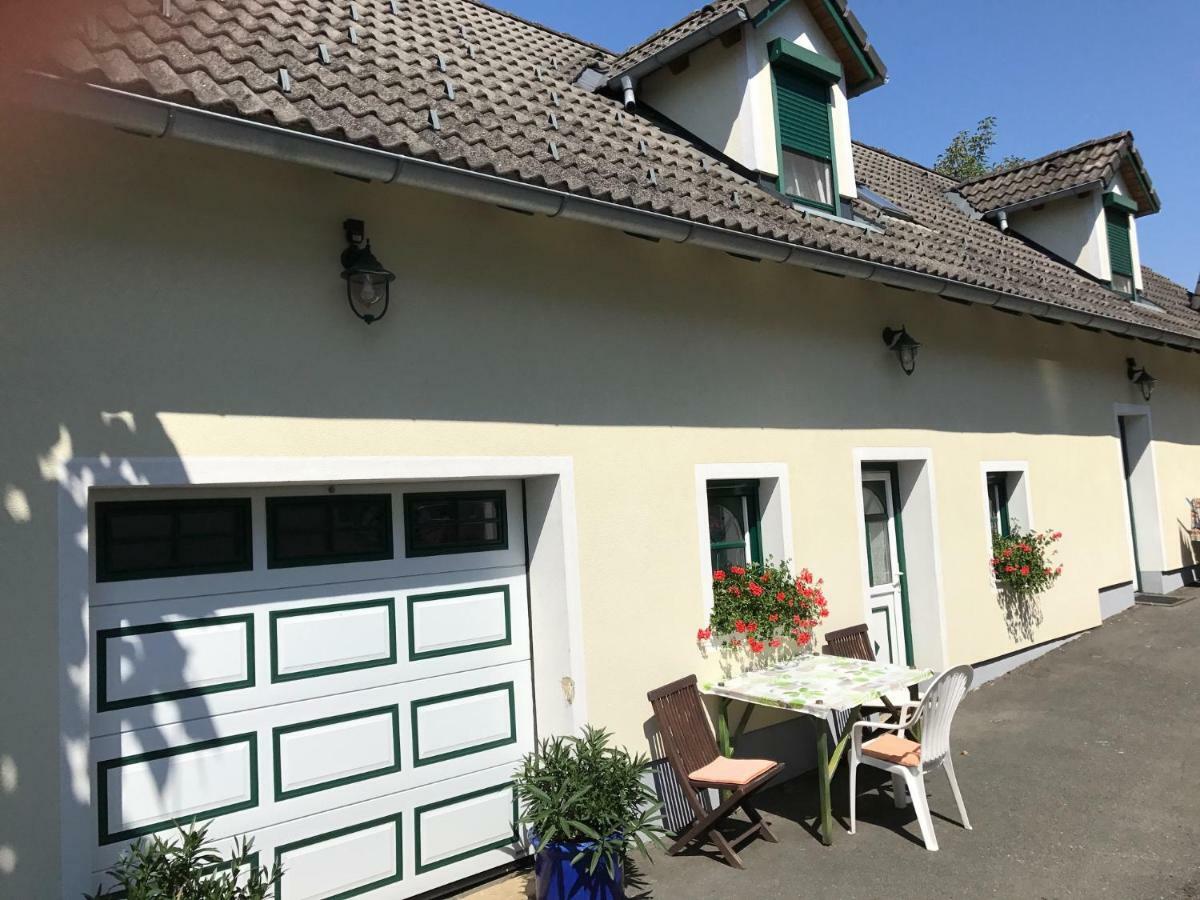 Gaestehaus Lindenhof Homestay